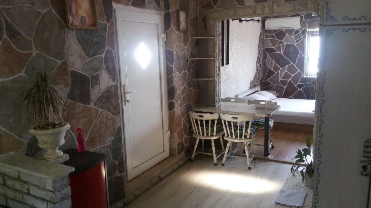 Apartmani Mira Senj  Eksteriør billede