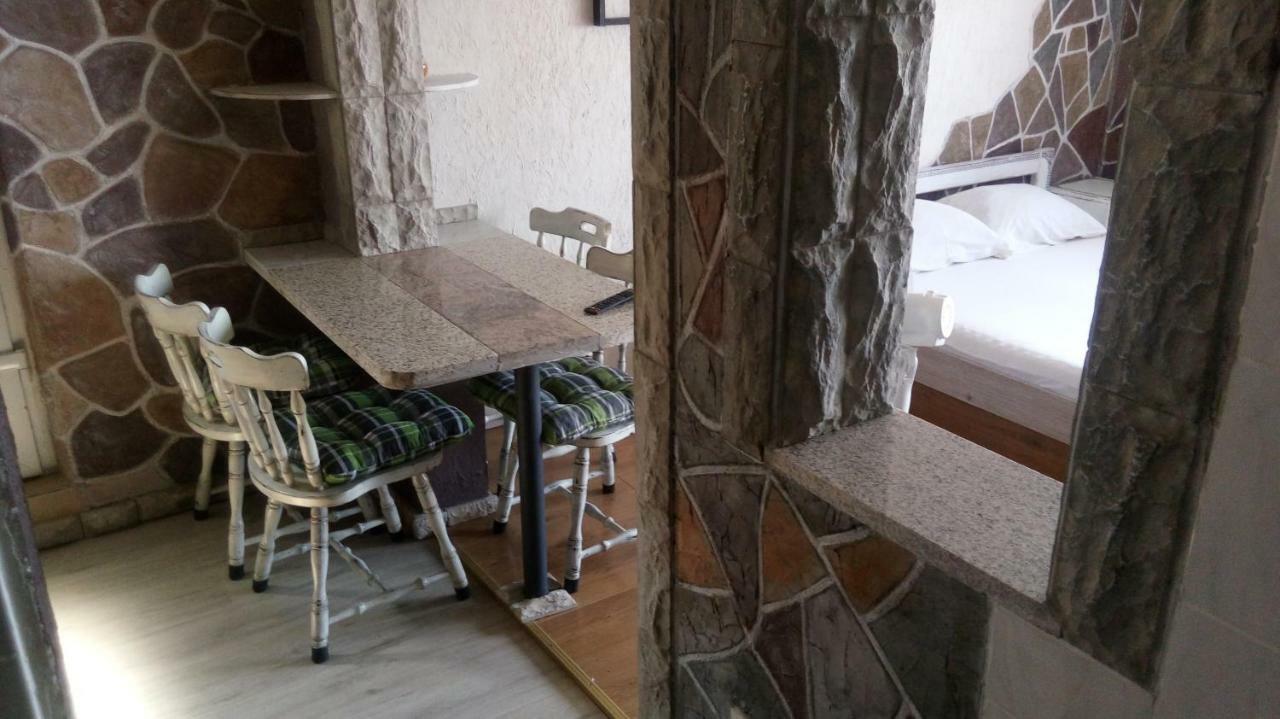 Apartmani Mira Senj  Eksteriør billede